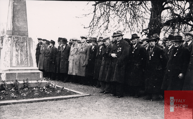 6-the-unveiling-of-the-memorial-at-tullamore-courthouse-easter-1953