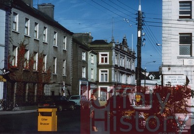 Distillery house Brige St before demolition in 1992