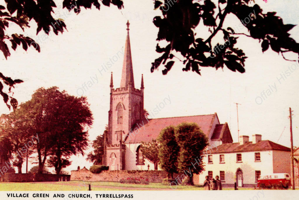 025870 Tyrrellspass Village Green